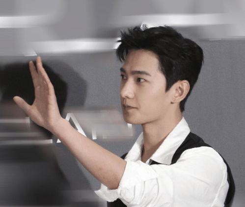 爆料杨洋最新消息动态图,揭秘明星私生活瞬间  第2张